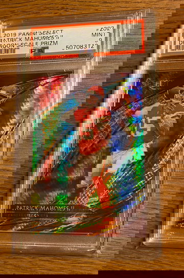 2019 Select Tmall Dragon Scales Patrick Mahomes