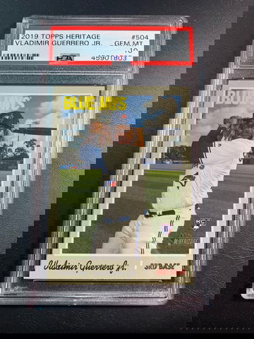 Vladimir Guerrero 2019 Topps Heritage Rookie.