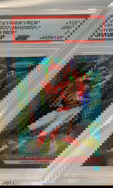 2018 Patrick Mahomes II Panini Prizm Hyper /275 #102 PSA 9 MINT POP 27 Chiefs