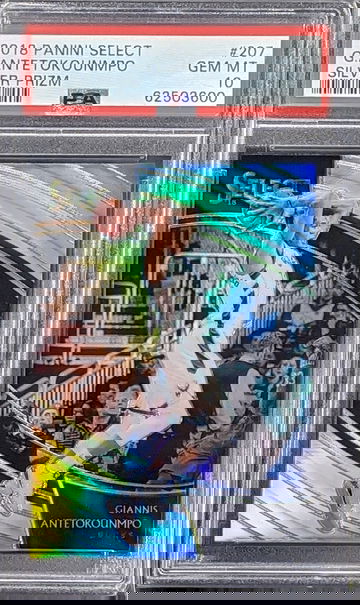 2018 Select Courtside Silver Prizm #207 Giannis Antetokounmpo PSA 10 