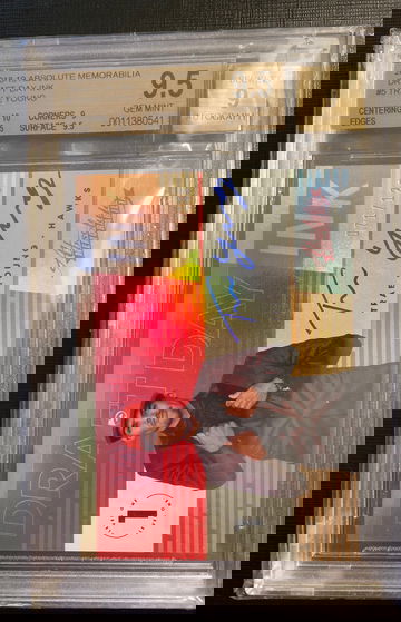 2018-19 Absolute Memorabilia Draft Day Ink Trae Young Rc Auto #71/125 BGS 9.5/9