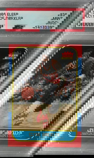 Clyde Drexler Rookie 1986 Fleer #26 - PSA 9 (OC) - Mint