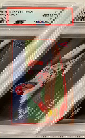 2013 Topps Chrome Mike Trout Sliding