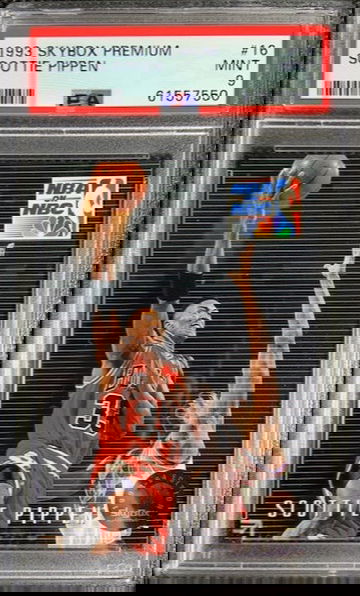 1993-94 Skybox Premium Scottie Pippen #16 PSA 9 MINT Chicago Bulls HOF 