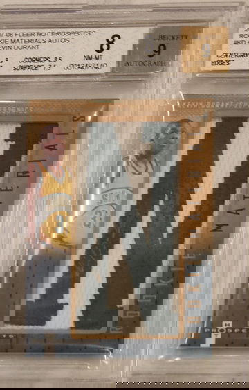 2007-08 Fleer Hot Prospects Rookie Materials Auto Jersey Patch Kevin Durant RC BGS 8 NM-MT