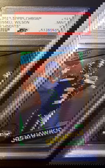 2012 Topps Chrome 1984 Insert #14 Russell Wilson PSA 9