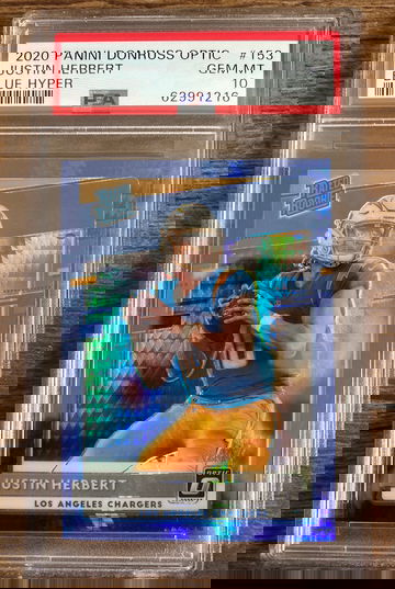 PSA 10 DONRUSS OPTIC BLUE HYPER JUSTIN HERBERT #153