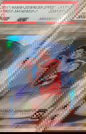 2017 Patric Mahomes #177 Panini Donruss Optic Holo PSA 10 Rookie