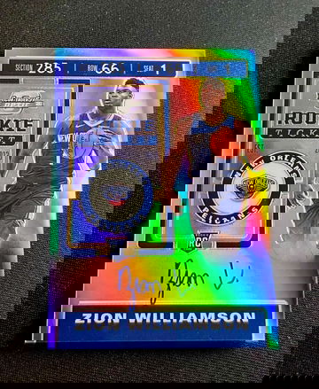 2019 Zion Williamson Panini Contenders Optic Silver Prizm Rookie Ticket Auto #135 RC Autograph