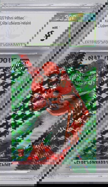 2020 Panini Mosaic Green Clyde Edwards-Helaire Rookie Card #266 CSG 9 Mint