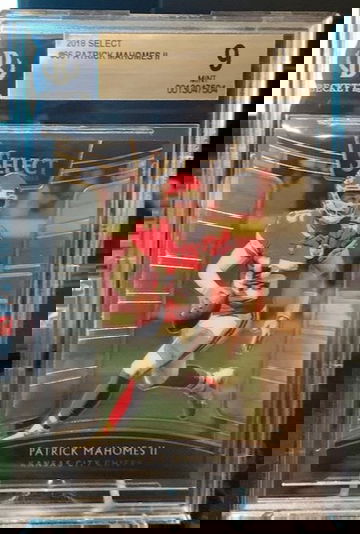 PATRICK MAHOMES SELECT BGS 9 KANSAS CITY CHIEFS 