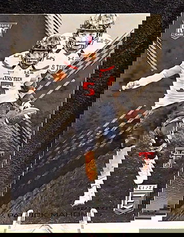 Patrick Mahomes  2017 Panini Elite Draft Picks  Rookie RC #145  Texas Tech Chiefs