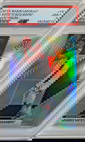 2019-20 Panini Mosaic Basketball #75 Giannis Antetokounmpo Silver Prizm PSA 9