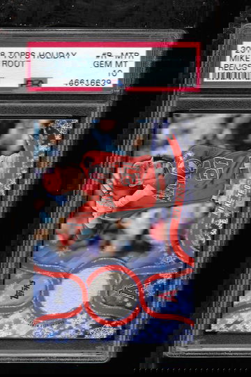 2018 TOPPS HOLIDAY MIKE TROUT RELICS PSA 10