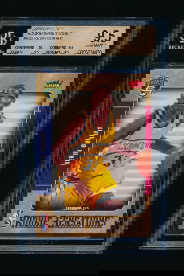 2007 Fleer Rookie Sensations #RS2, Kevin Durant BGS 9.5 10 Centering