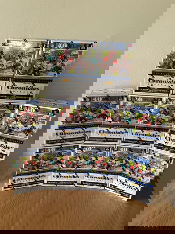 (LOT of 10) 2020 NFL Chronicles Blaster Box, 40 cards per box, look for Prestige Rookies