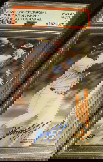 2020 Topps Chrome Yordan Alvarez Rookie Autographs PSA 9 Mint