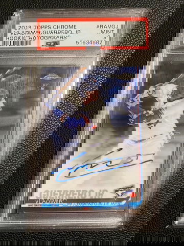 2019 Topps Chrome Vladimir Guerrero JR. Auto PSA9