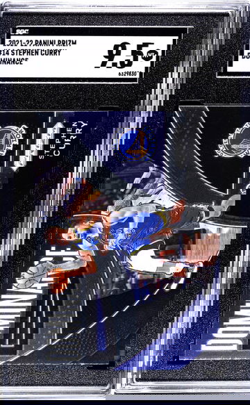 2021-22 Panini Prizm #14 Stephen Curry Dominance SGC 9.5