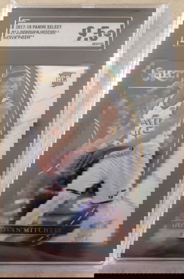 Donovan Mitchell RC 2017 Select Silver #11 SGC 9.5 MINT+ 