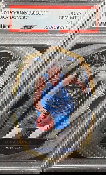 2018 Select Premier Luka Doncic Rookie PSA 10 POP 618