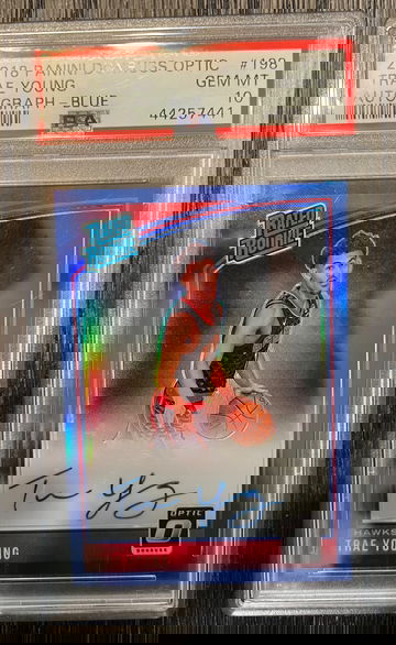 2018 Panini Donruss Optic #198 Trae Young Autograph Blue /49 PSA 10