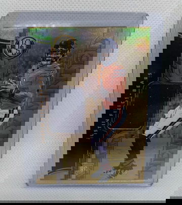 2021 Panini Gold Standard Justin Fields Patch RC Chicago Bears Rookie Card /299