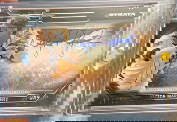 2015 Topps Strata Victor Martinez Clearly Authentic Relics Black Jersey Auto /50