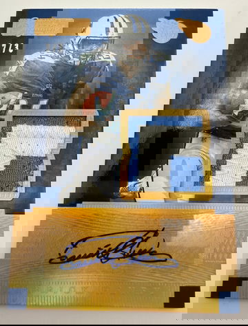 2016 Panini Signature Rookie RC Player Worn MEM Derrick Henry Auto /3 SSP RPA