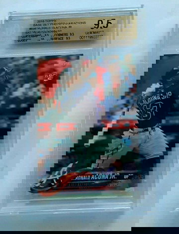 2018 Topps Ronald Acuna BAT DOWN BGS 9.5 TRUE GEM #698 RC