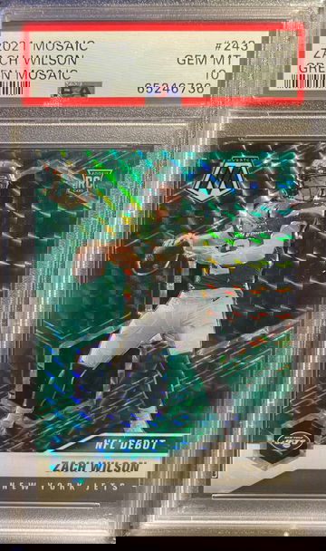 2021-22 Mosaic 243 Zach Wilson Green Mosaic - PSA 10