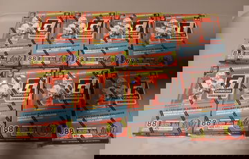 Lot of 8 2021 Donruss Football Holiday Blasters