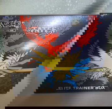Pokemon Hidden Fates ETB