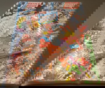 JUSTICE LEAGUE EUROPE LOT (1989)