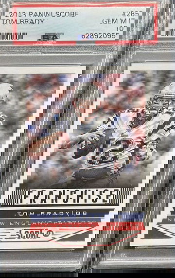 2013 Panini Score #285 Tom Brady Base New England Patriots PSA 10 GEM