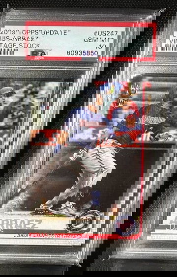 2019 Topps Update Luis Arraez RC - Vintage Stock