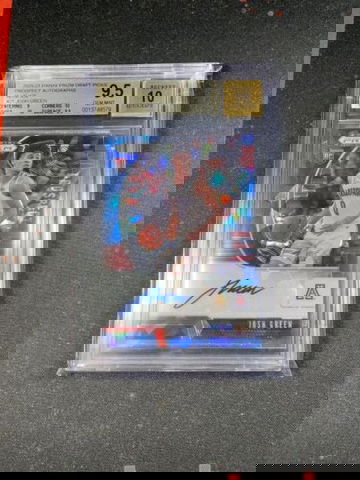 2020-21 Prizm Draft Picks Josh Green Prospect Autographs /75 BGS 9.5 Auto 10