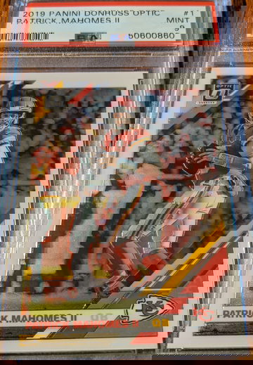 2019 Patrick Mahomes Donruss Optic PSA MINT