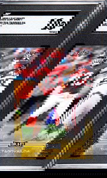 2020 Leaf Draft Tua Tagovailoa #2 gold Rookie SGC 10