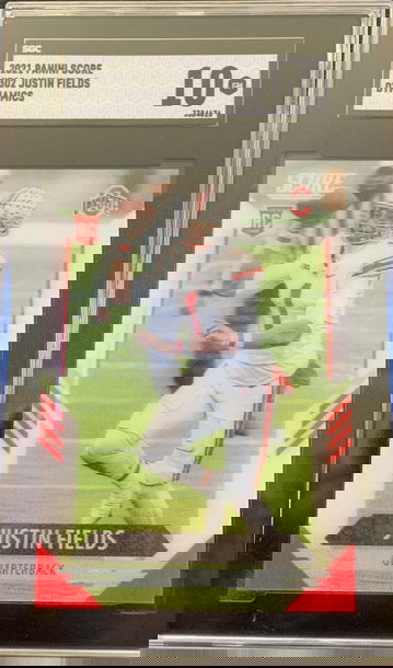 2021 Panini Score Dynamics Justin Fields RC #302 SGC 10 Gem Mint