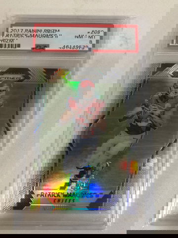 2017 panini prizm Patrick Mahomes rookie psa 8