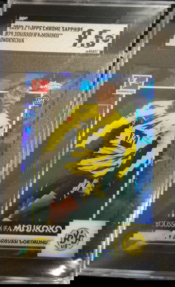 2020-21 topps chrome sapphire Youssoufa Moukoko RC SGC 9.5 