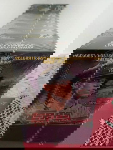 2017 Topps update hanger box (1) from sealed case