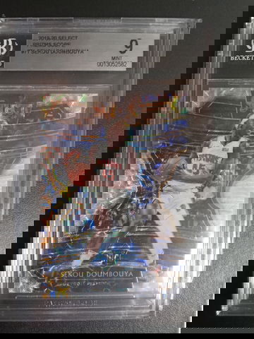 2019-20 select prizm scope #71 Secou Doumbouya BGS 9 RC 