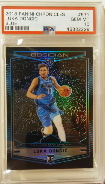2018 Panini Chronicles BLUE #571 Luka Doncic PSA 10