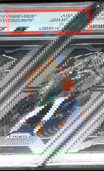 2019 Panini Prizm Giannis Antetokounmpo PSA 10