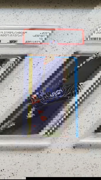 2019 TOPPS CHROME #203 FERNANDO TATIS JR. RC PSA 10