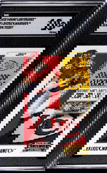 2018 Panini Contenders - #51 Patrick Mahomes Season Ticket 2nd Year SGC 10