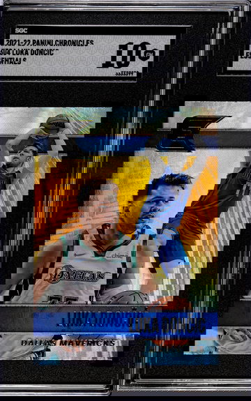 2021-22 Panini Chronicles #304 Luka Doncic Essentials SGC 10