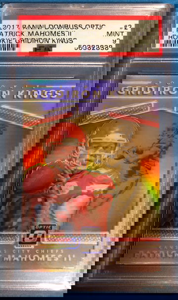 2017 Optic Patrick Mahomes Rookie Gridiron Kings PSA 9